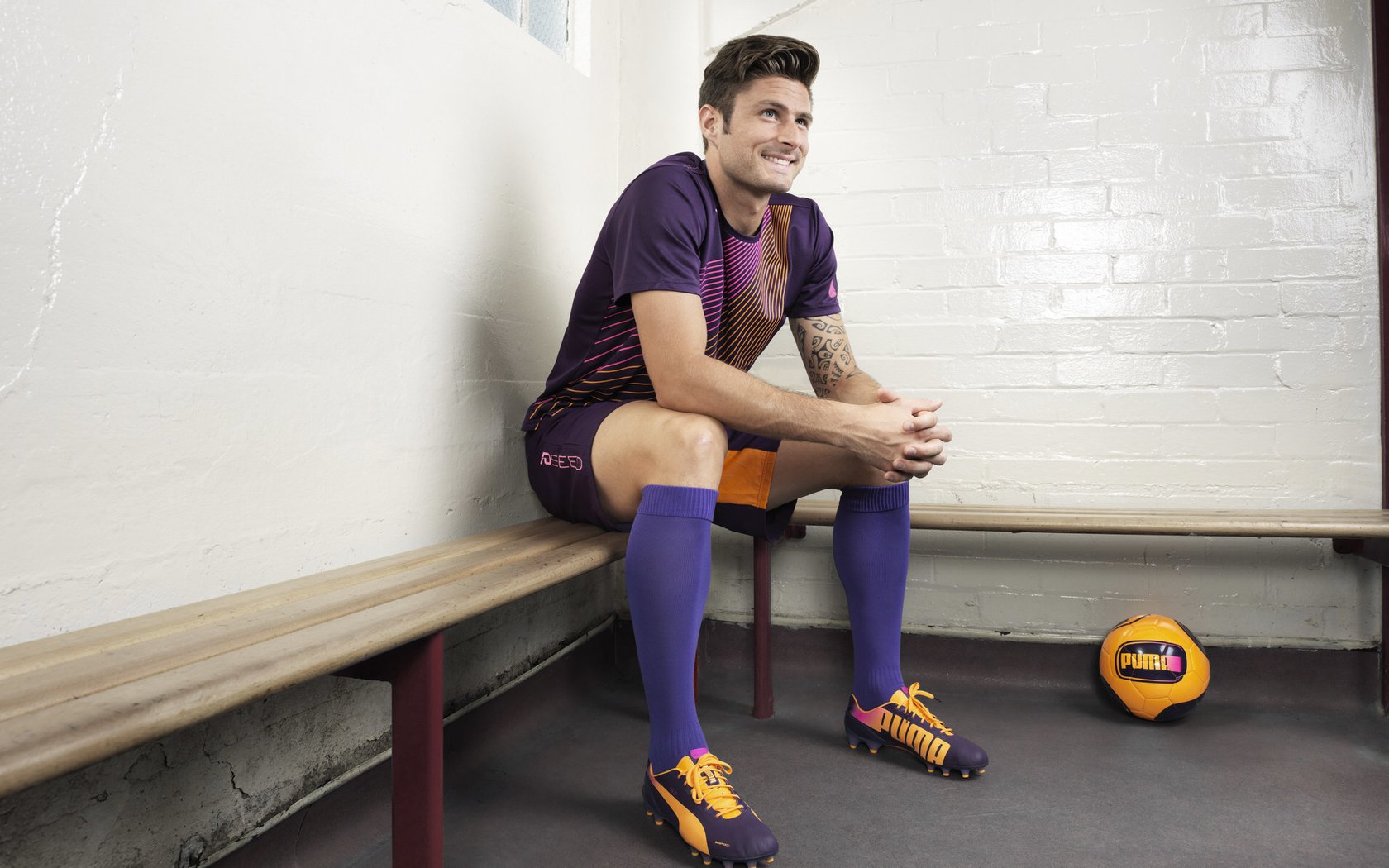 攻守兼备的球队，实现逆袭夺得胜利，攻守兼备吧